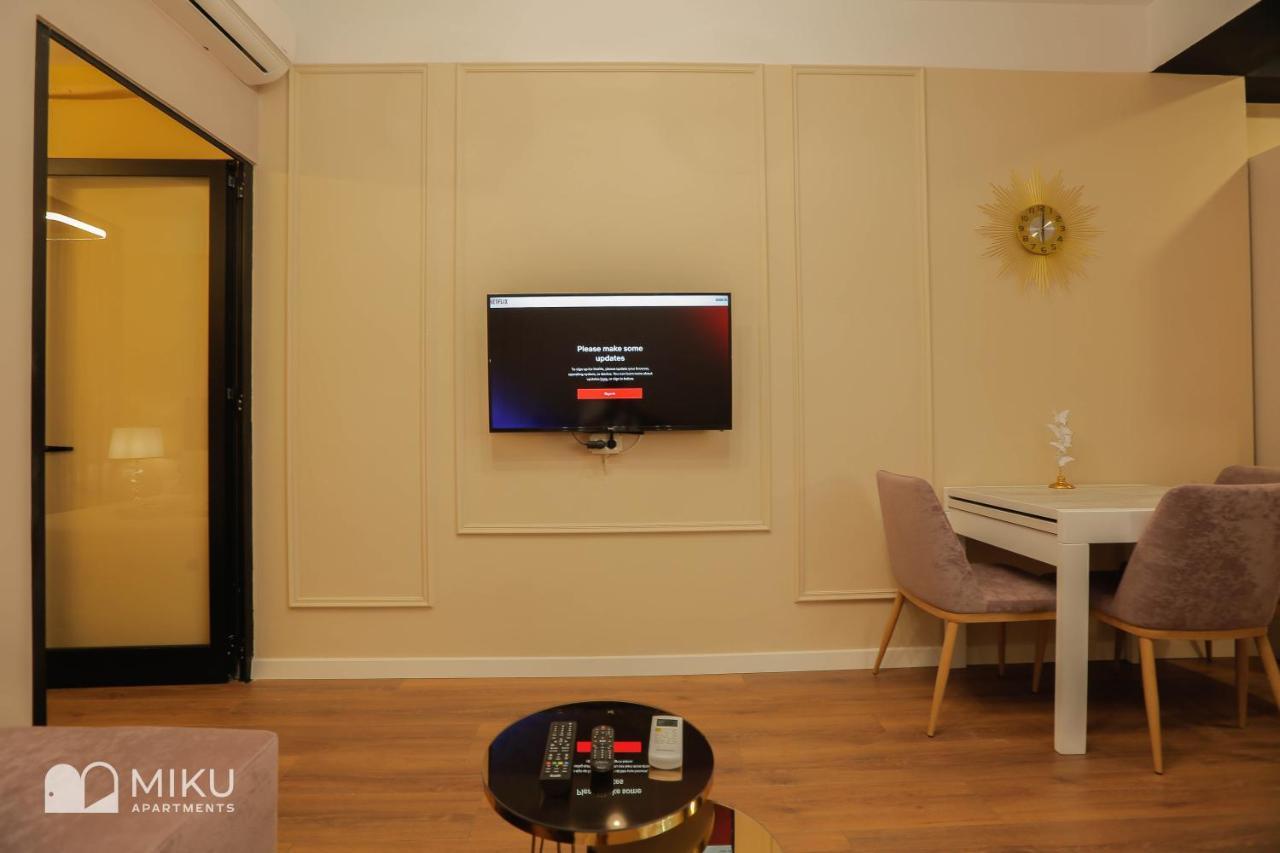 טיראנה Miku Apartment - Perfect 1Bedroom At Komuna E Parisit מראה חיצוני תמונה