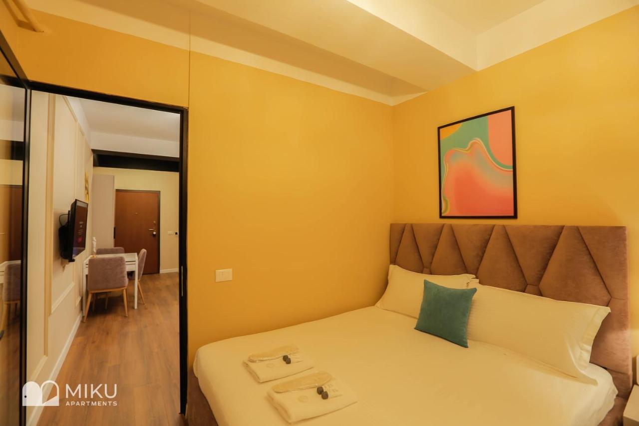 טיראנה Miku Apartment - Perfect 1Bedroom At Komuna E Parisit מראה חיצוני תמונה