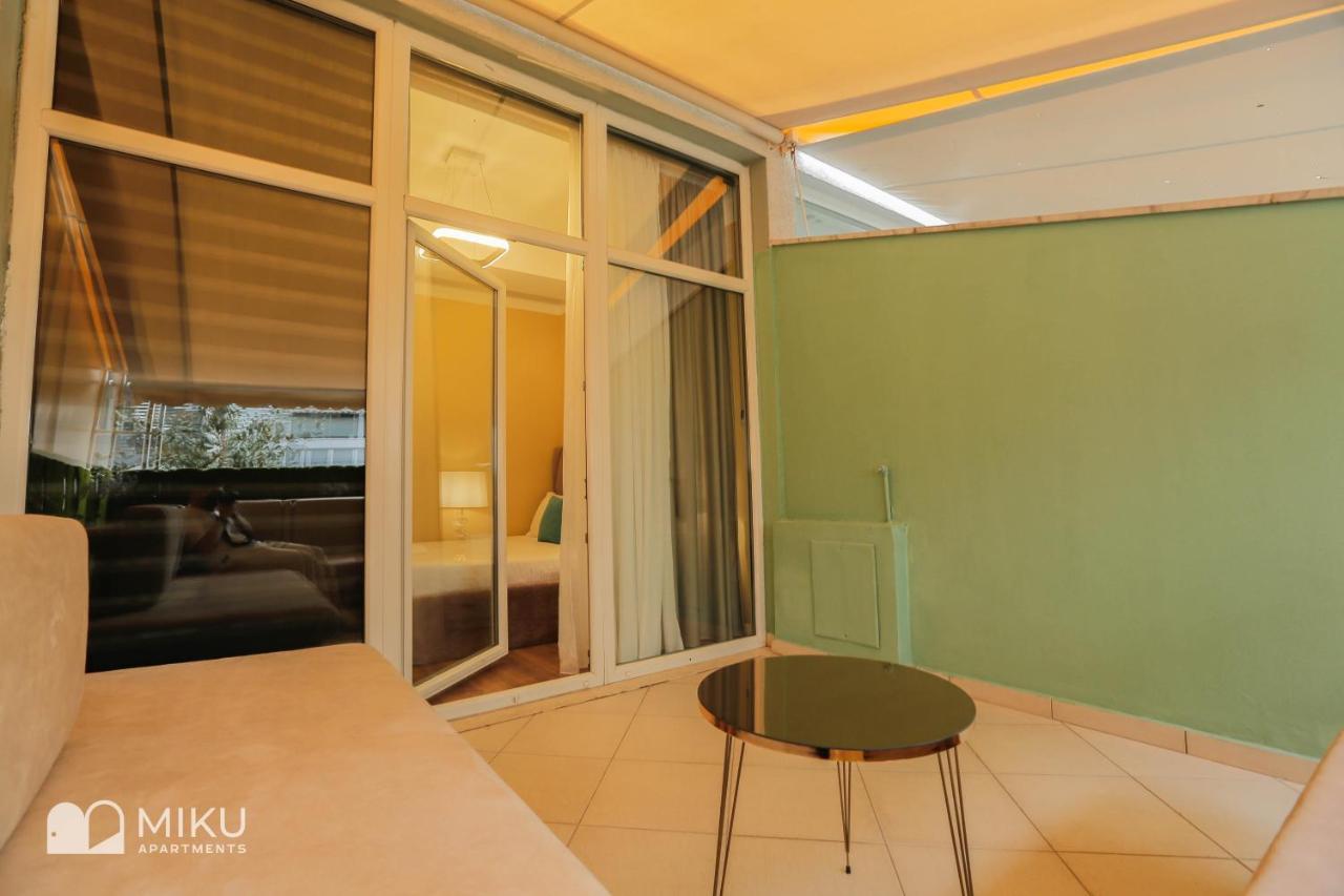 טיראנה Miku Apartment - Perfect 1Bedroom At Komuna E Parisit מראה חיצוני תמונה